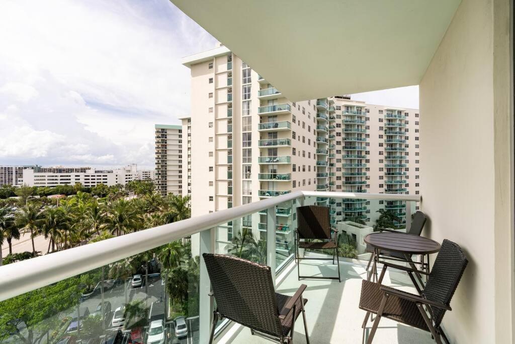 Luxury Stylish Oceanfront 2 Bedroom 2 Bathroom In Hollywood Fl Экстерьер фото
